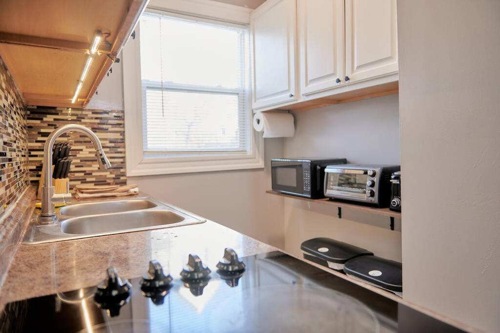 Cozy Apartment 1St 10Min Walk Downtown And City View Providence Exteriör bild